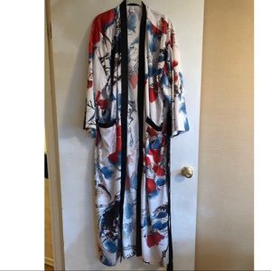 Floral kimono/ robe
